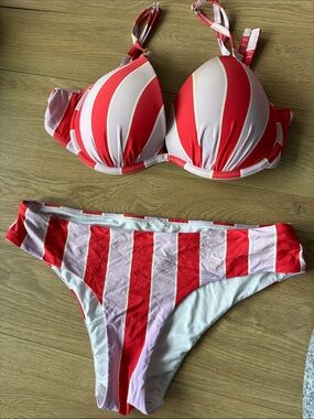 Red and White Striped Women's Bikini Set